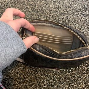 Michaels Kors cross body bag